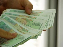 Банкер даде конкретен съвет на гражданите какво да правят с парите си в брой в месеците преди превалутирането