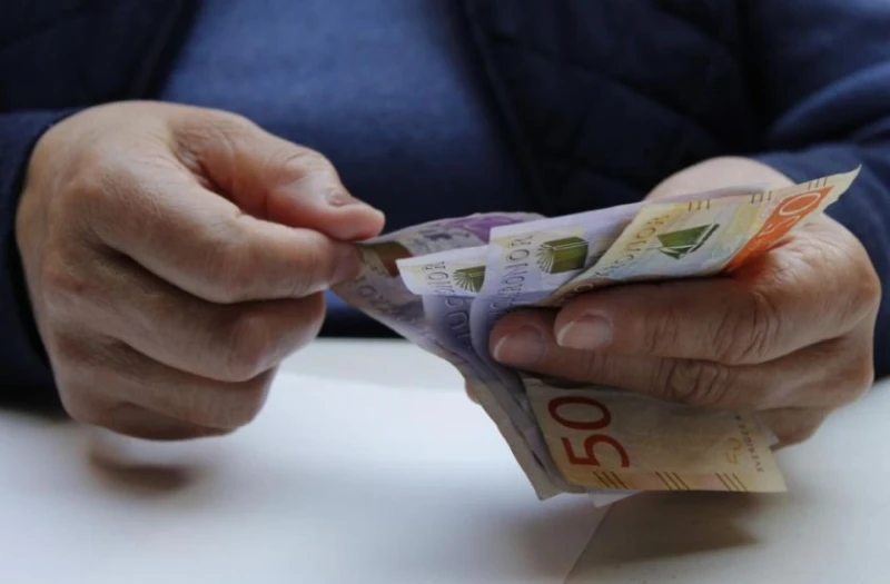 Пенсионерите ще виждат пенсиите си в евро много скоро