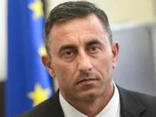 Увеличиха заплатата нa Румен Спецов