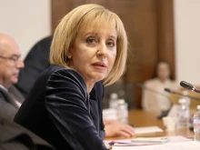 Мая Манолова и пет граждански организации със закон срещу спекулата