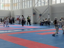 Черноморската купа по карате събра над 170 участници във Варна