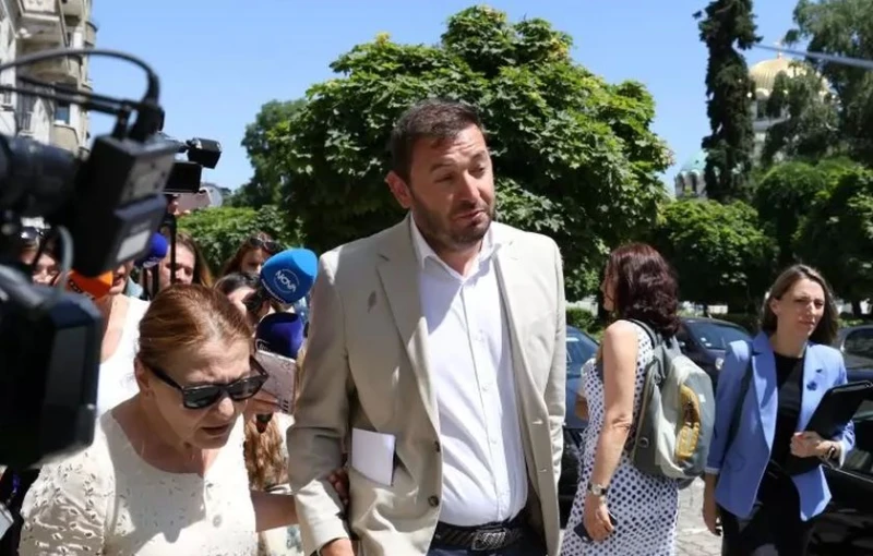 Записът между Барбутов и кмета на "Люлин" е направен от КПКОНПИ