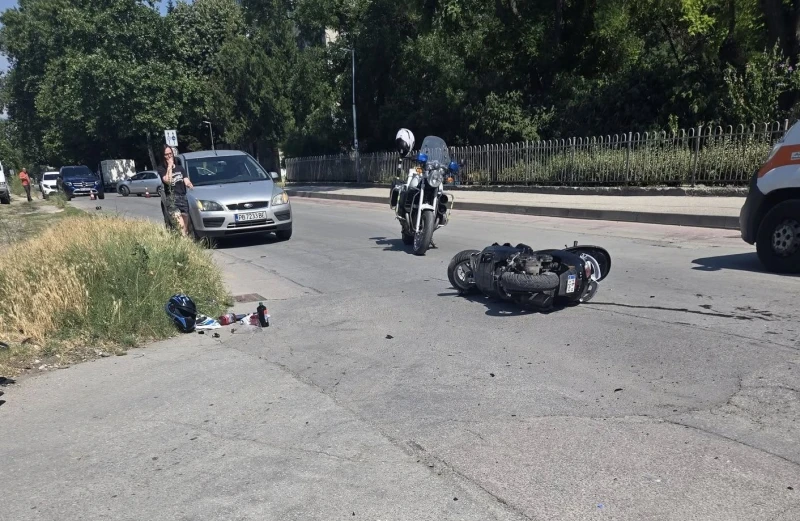Моторист е откаран в болница след инцидент в Пловдив!