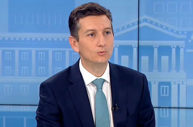 Иван Василев за скандала с Барбутов: Публичен финансов ресурс да отива в лични или партийни каси е абсолютно недопустимо