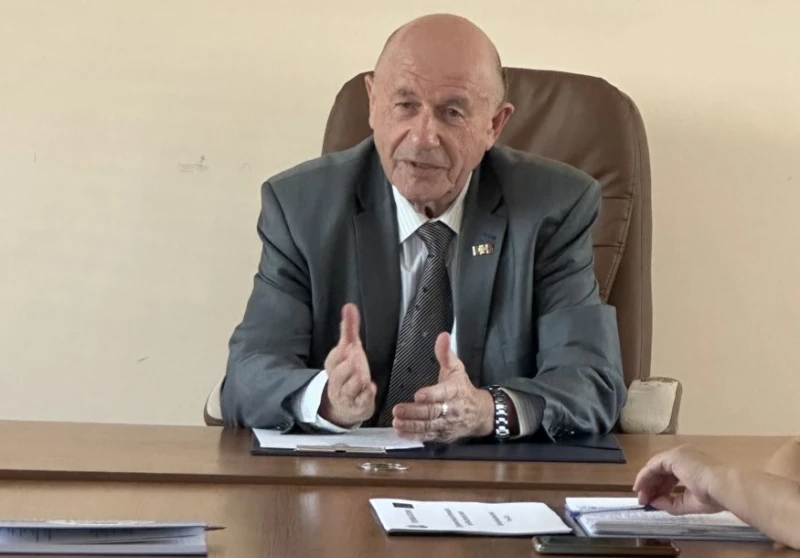 Иван Иванов е първият председател на Държавната агенция, който провежда лична среща, за да връчи решения по молби на бежанци