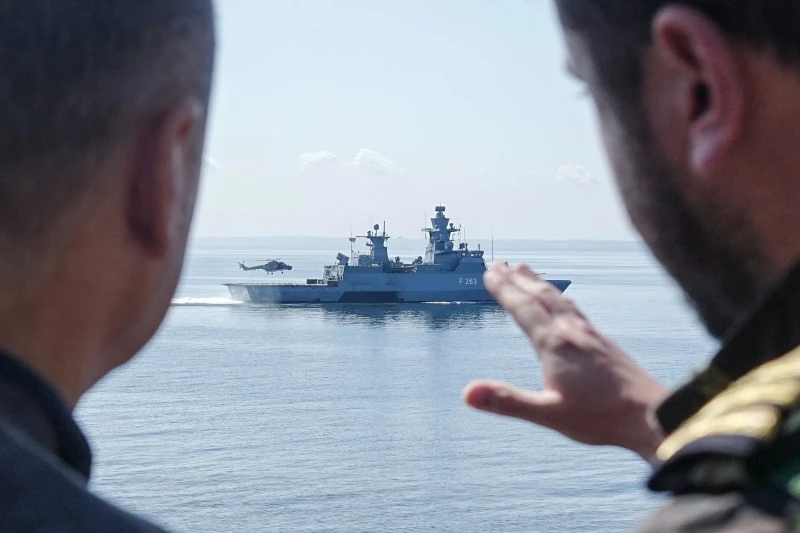 Германия изпраща военноморски флот в Арктика заради "нарастващото руско военно присъствие в региона