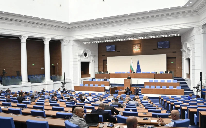 В четвъртък депутатите ще дебатират по третия вот на недоверие