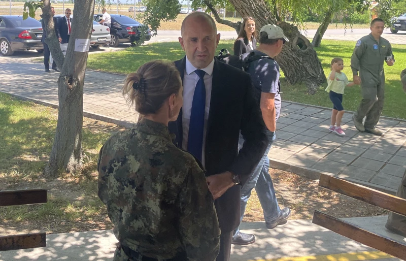 Радев: Докато се занимаваме с черни пантери, дупката в бюджета скочи на над 2.5 милиарда