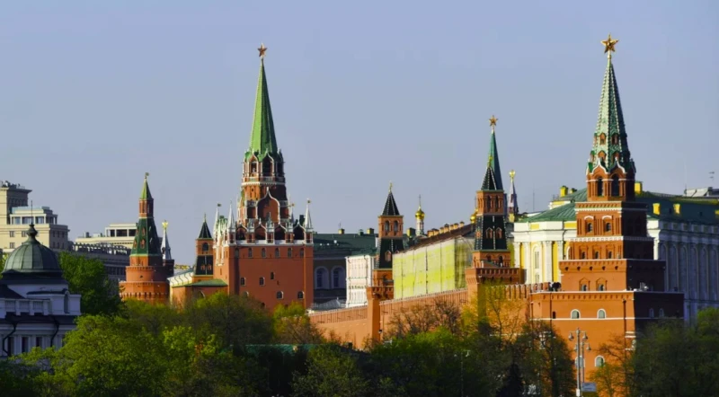 Кремъл обвини Киев в намеса в отношенията на Москва с Баку
