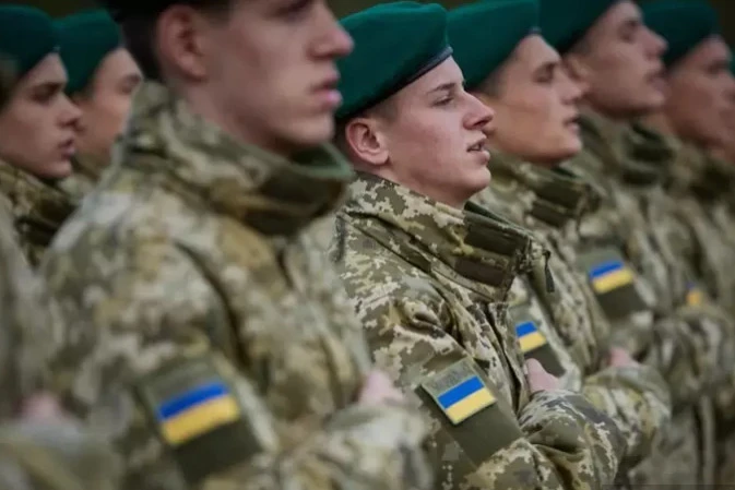Вениславски: Няма да има мобилизация за мъже под 25-годишна възраст в Украйна