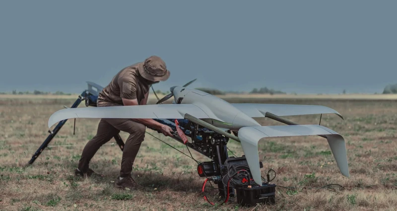 Британската армия ще бъде попълнена с украински дронове Raybird