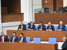 Депутатите гласуват третия вот на недоверие срещу кабинета "Желязков"