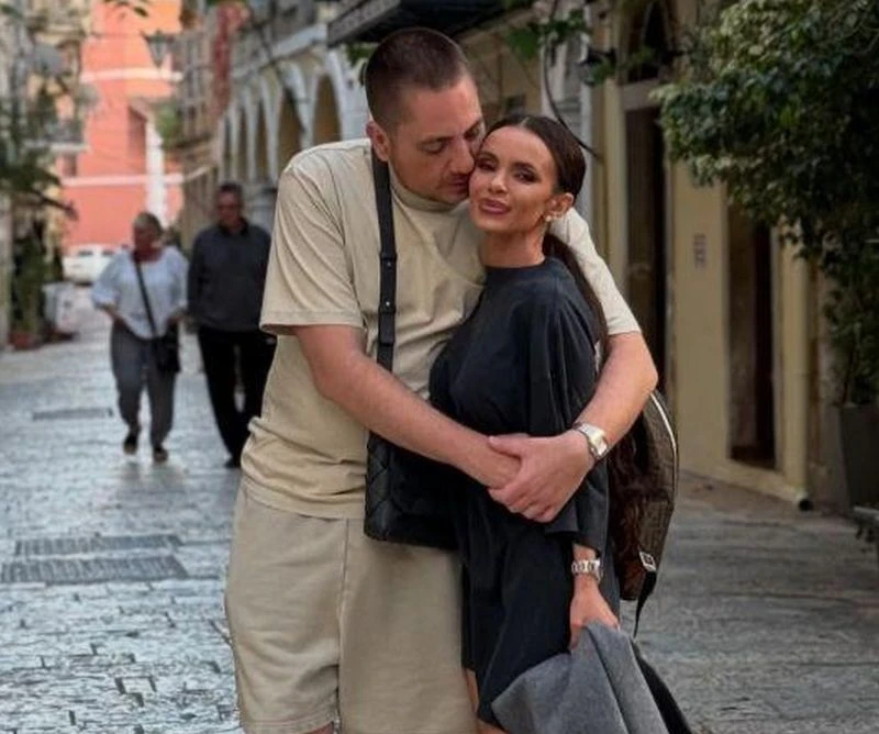 Мария готова за бебе, гледа дъщеричката на Теодор