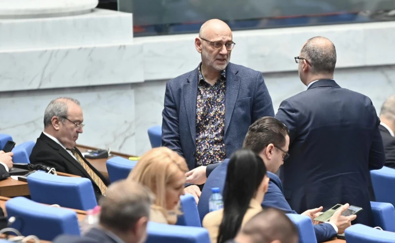 Любен Дилов: Вотът на недоверие целеше да отклони вниманието от шуменската пантера Шрьодингер