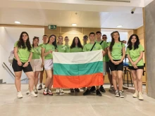 Ученици от Карлово програмират в Севиля