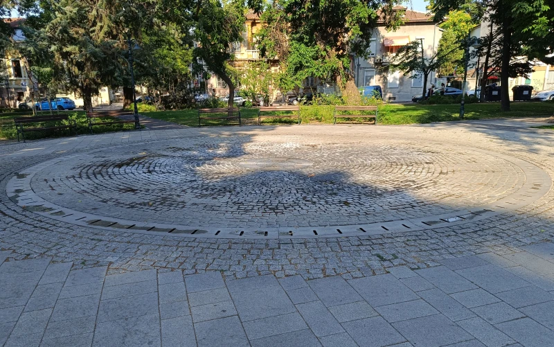 Някой се избъзика с пловдивчани в жегата