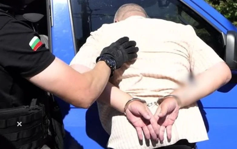 Скандал между двама до заведение за бързо хранене в Пловдив