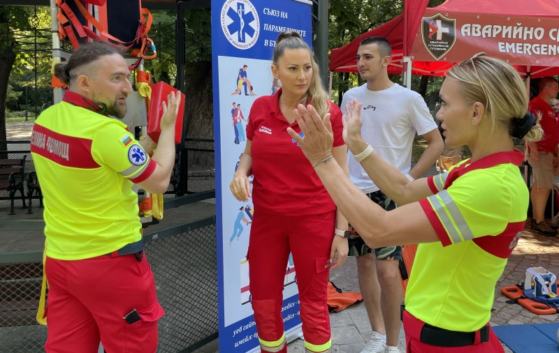 В Пловдив парамедици демонстрираха професионални умения