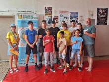 "Спорт, а не насилие" в Стара Загора: Кикбокс демонстрации и дискусия с важно послание към младите