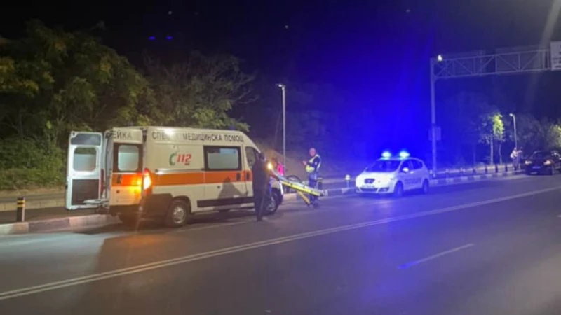 Кола блъсна дете, карало велосипед в 1 часа през нощта