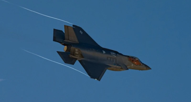 Украйна си партнира с доставчик на F-35 за разработване на прихващач на дронове с изкуствен интелект