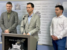 Общински съветник от ПП-ДБ в СОС назова проблемите в градския транспорт и скочи на държавата