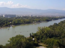 Ограничават достъпа до централната алея на Гребната база в Пловдив