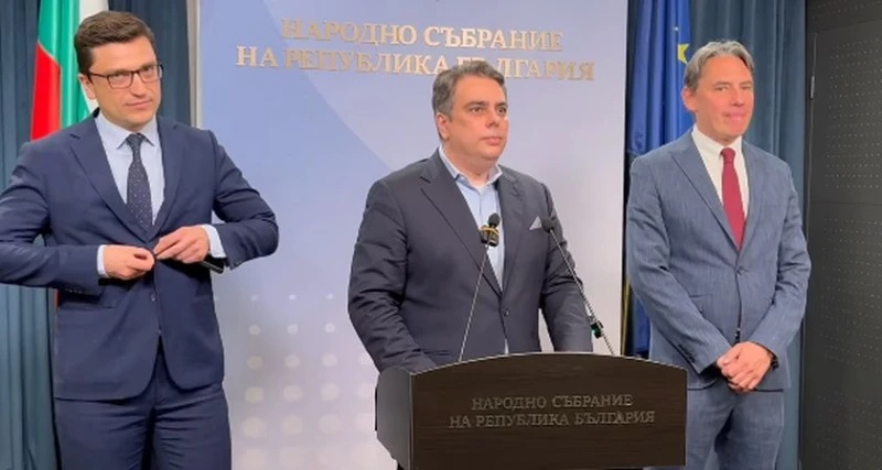 Асен Василев: Ще има скок в цените заради промените в Закона за еврото