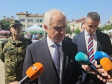 Военният министър за пожара при учебен център "Сливница": Съдействаме напълно за разследването