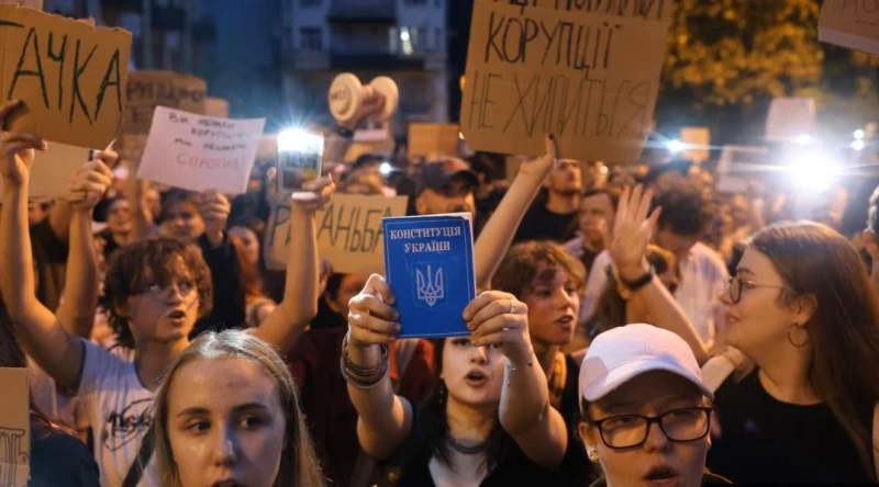 48 украински депутати от различни фракции регистрираха нов проектозакон за независимостта на НАБУ и САП