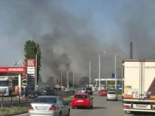 Затвориха пътя към Дунав мост 2, заради пожар до бензиностанция