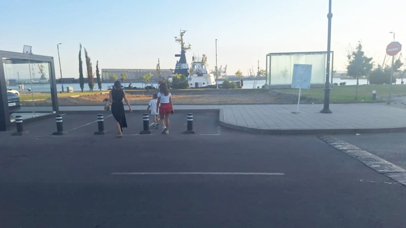 Бургас пак е най-миризливият град за живеене!