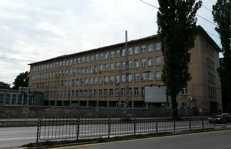 Над 1600 свободни места в София за третото класиране в гимназиите