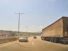Шофьор кара в насрещното на Околовръстното шосе в София