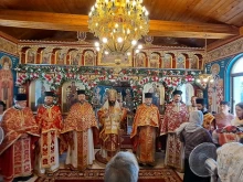 Стотици поклонници се събраха на празника на манастира "Св. вмчк Пантелеймон" край Пампорово