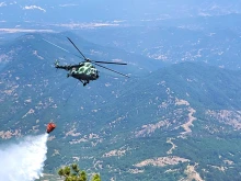 Всички налични сили на ВВС са мобилизирани за борбата с пожарите у нас