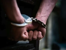 Сложиха белезниците на 69-годишен изверг от Банско