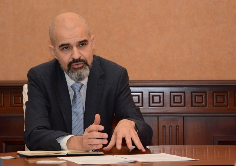 Временният кмет Попов за Коцев: Той продължава да действа като ръководител в отпуск