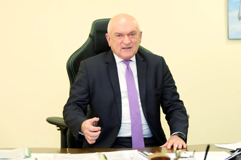 "4,5% от населението е на воден режим": Сметната палата влиза на одит в две министерства