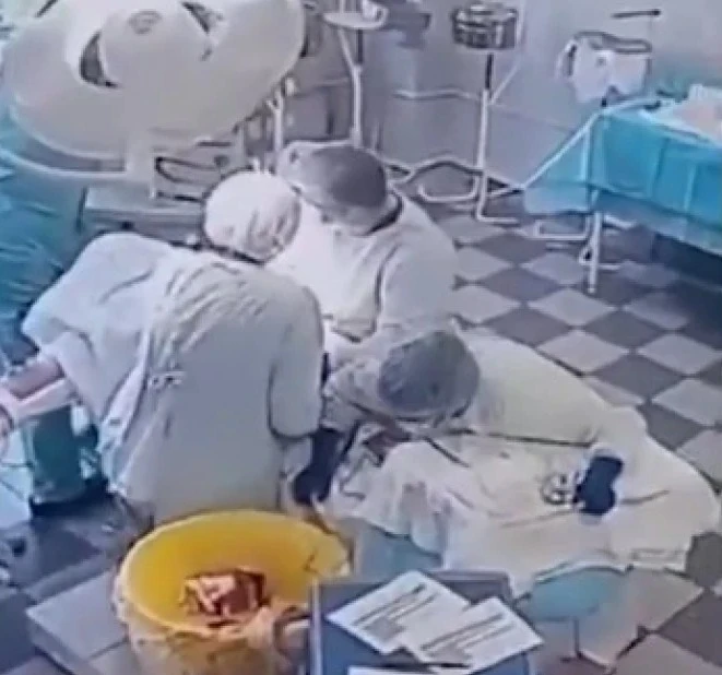 Видео, което обиколи света: Руски хирурзи запазват хладнокръвие в момента на силното земетресение в Камчатка