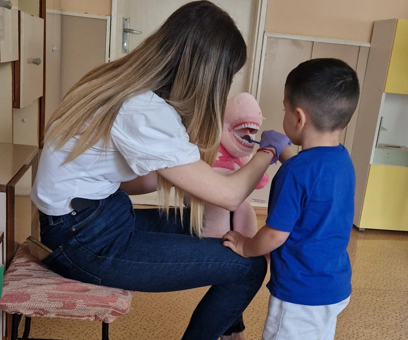 Безплатни дентални прегледи за деца в Русе
