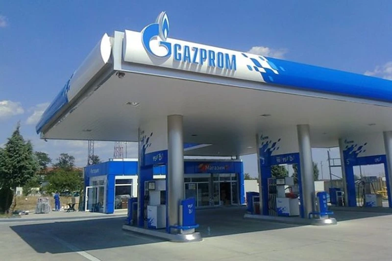 Бензиностанциите "Газпром" напускат българския пазар