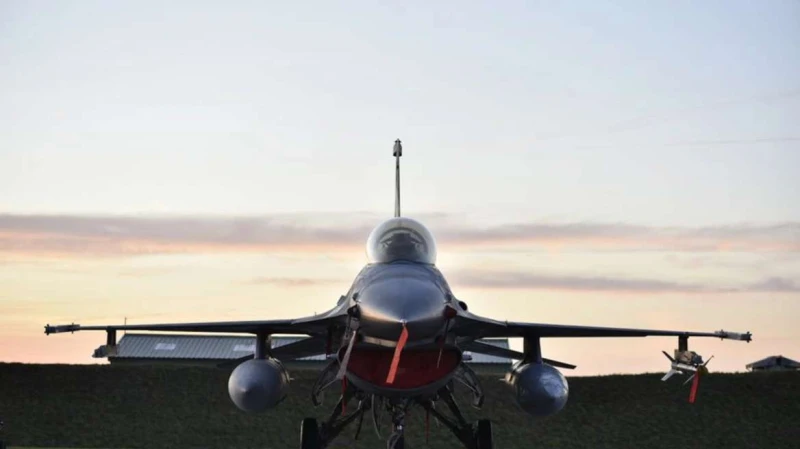 СБУ арестува руски агент, предоставял информация на Кремъл за F-16 и Mirages в Украйна