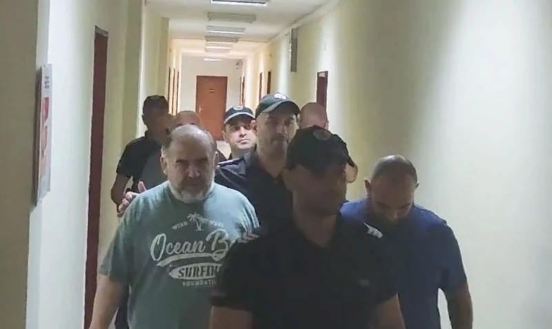 Заловените с канабис за милиони искат от Апелативен съд Бургас да ги пусне от ареста