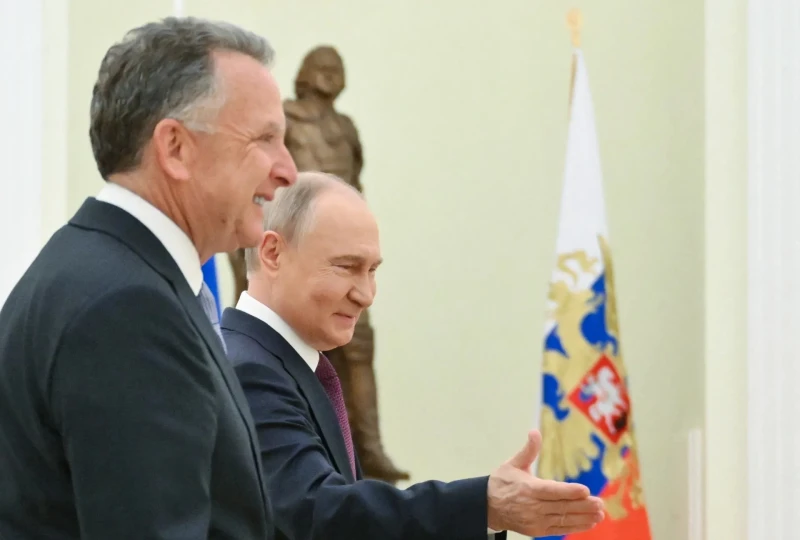 Стив Уиткоф заминава за Русия