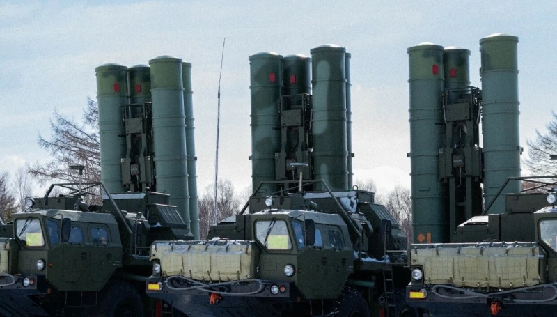 Русия укрепва противовъздушната си отбрана - Новите "Панцир"-СМД, С-350 и С-400 застъпиха на бойно дежурство