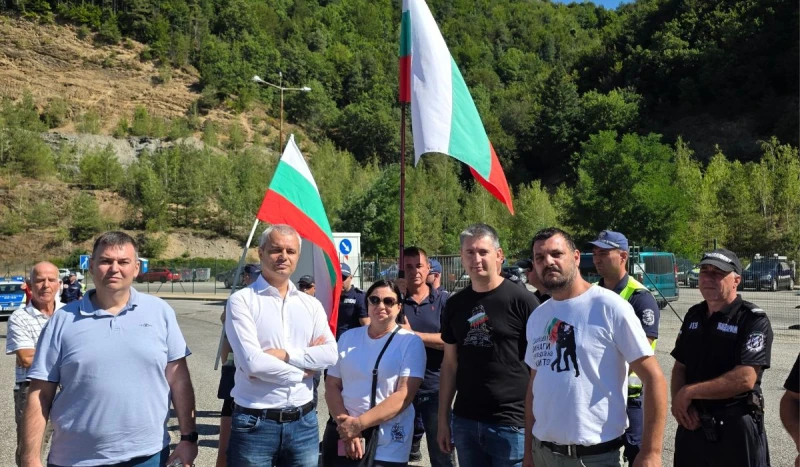 Костадинов за протеста на "Маказа": Това е лично нареждане на кмета, не видяхме заповед за прекратяване