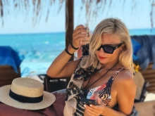 Ирина Тенчева с незабравим празник край морския бряг в Гърция