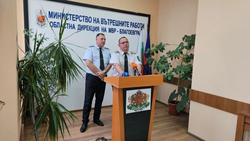 Продължава борбата с огнища на пожара в Пирин, три са по-сериозни