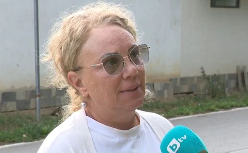 Стопанката на убитото в куче: Съседът го уби пред очите ми!